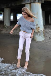 Katarzyna Tusk feet photo thumbnail