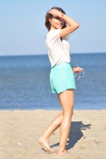 Katarzyna Tusk feet photo thumbnail