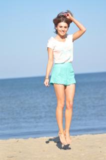 Katarzyna Tusk feet photo thumbnail