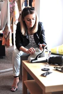 Katarzyna Tusk feet photo thumbnail