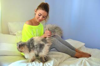 Katarzyna Tusk feet photo thumbnail