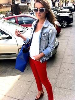 Katarzyna Tusk feet photo thumbnail