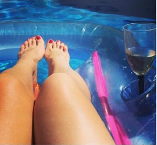 Katarzyna Zielinska feet photo thumbnail