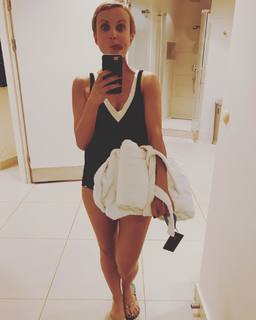 Katarzyna Zielinska feet photo thumbnail