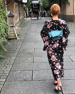 Katarzyna Zielinska feet photo thumbnail