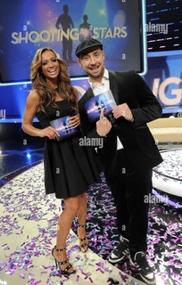 Kate Abdo feet photo thumbnail
