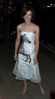 Kate Beckinsale feet photo thumbnail
