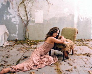 Kate Beckinsale feet photo thumbnail