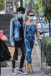 Kate Beckinsale feet photo thumbnail