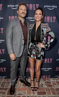 Kate Beckinsale feet photo thumbnail