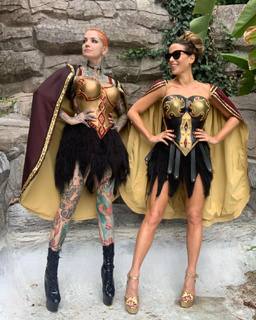 Kate Beckinsale feet photo thumbnail