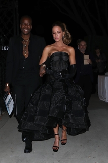 Kate Beckinsale feet photo thumbnail