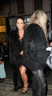 Kate Beckinsale feet photo thumbnail