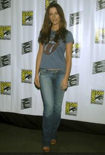 Kate Beckinsale feet photo thumbnail