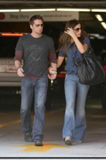 Kate Beckinsale feet photo thumbnail