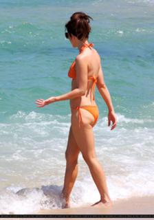 Kate Beckinsale feet photo thumbnail