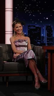 Kate Beckinsale feet photo thumbnail