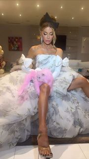 Kate Beckinsale feet photo 1