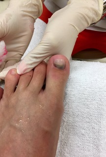 Kate Beirness feet photo 7