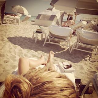 Kate Bock feet photo thumbnail