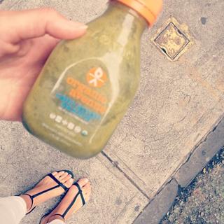 Kate Bock feet photo thumbnail