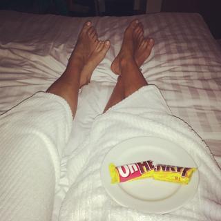 Kate Bock feet photo thumbnail