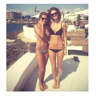 Kate Bock feet photo thumbnail