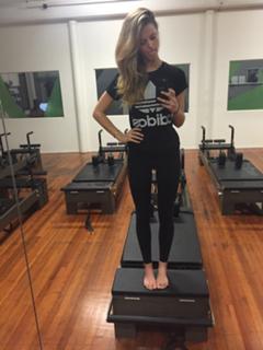 Kate Bock feet photo thumbnail