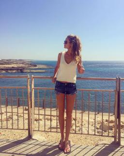 Kate Bock feet photo thumbnail