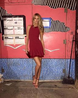 Kate Bock feet photo thumbnail