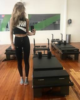 Kate Bock feet photo thumbnail