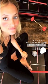 Kate Bock feet photo thumbnail
