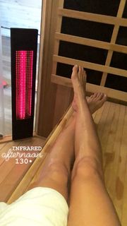 Kate Bock feet photo thumbnail