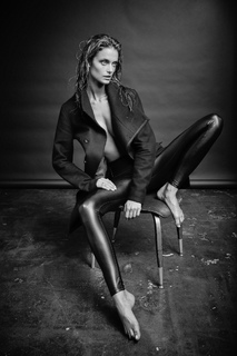 Kate Bock feet photo thumbnail