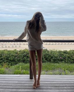 Kate Bock feet photo thumbnail