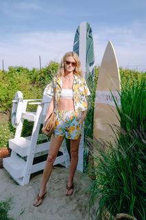 Kate Bock feet photo thumbnail