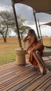 Kate Bock feet photo thumbnail