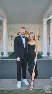 Kate Bock feet photo thumbnail