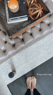 Kate Bock feet photo thumbnail