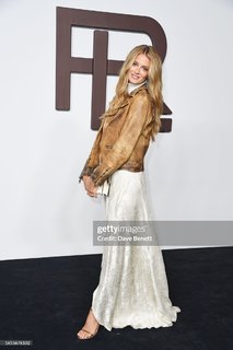 Kate Bock feet photo thumbnail