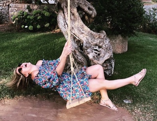 Kate Bolduan feet photo thumbnail