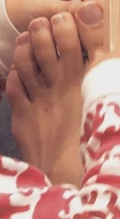 Kate Bolduan feet photo thumbnail