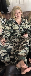 Kate Bolduan feet photo thumbnail