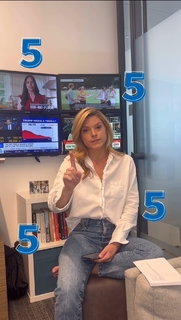 Kate Bolduan feet photo thumbnail