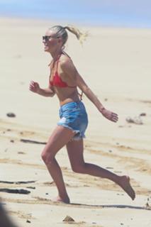 Kate Bosworth feet photo thumbnail