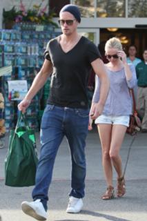 Kate Bosworth feet photo thumbnail