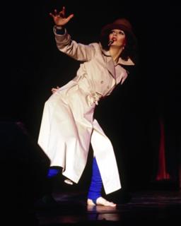 Kate Bush feet photo thumbnail
