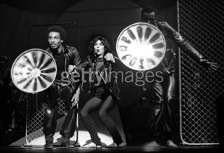 Kate Bush feet photo thumbnail