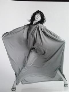 Kate Bush feet photo thumbnail