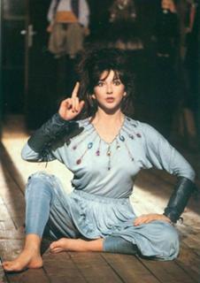 Kate Bush feet photo thumbnail